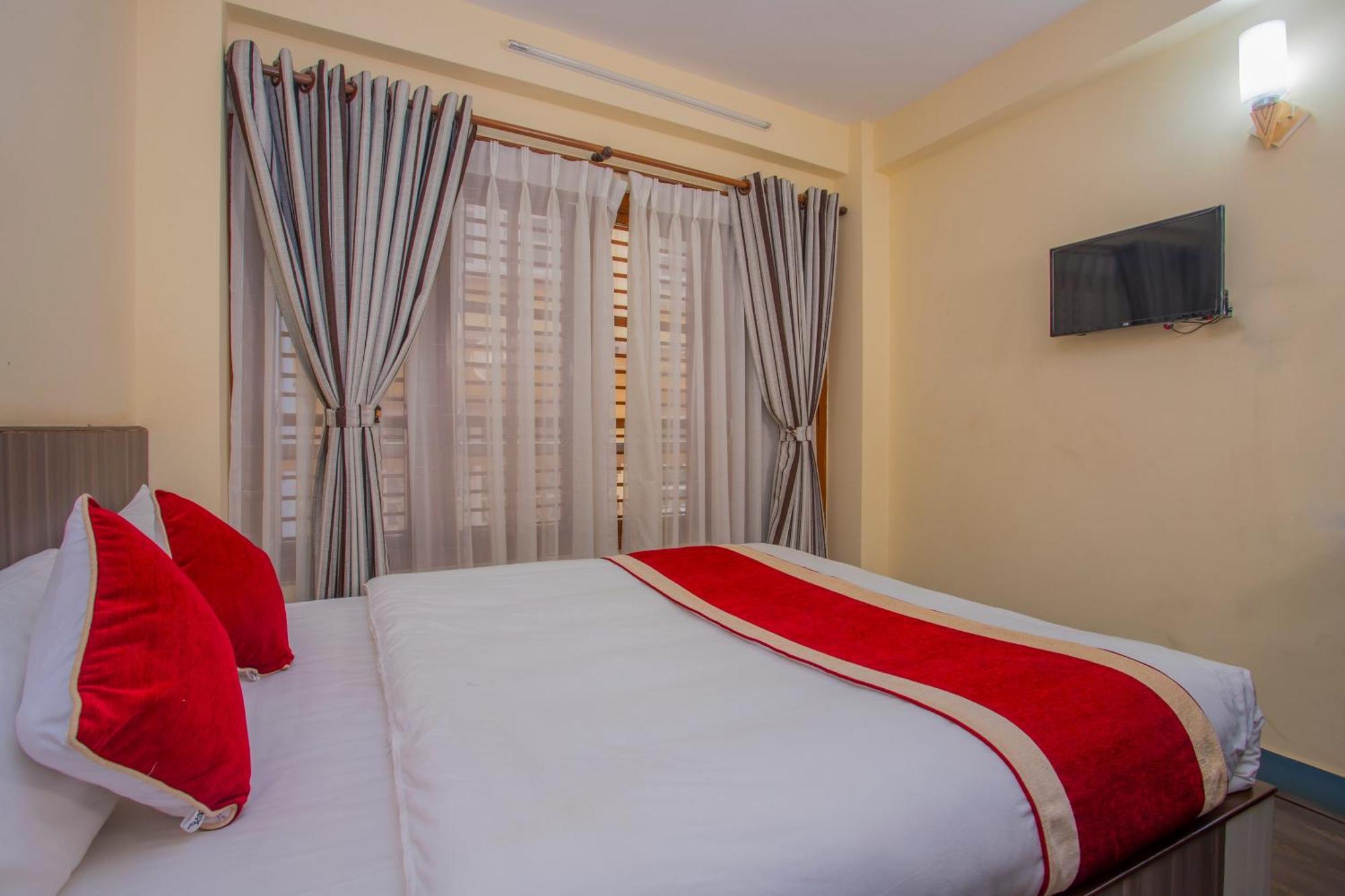 Oyo 297 Hotel Aayam Kathmandu Esterno foto