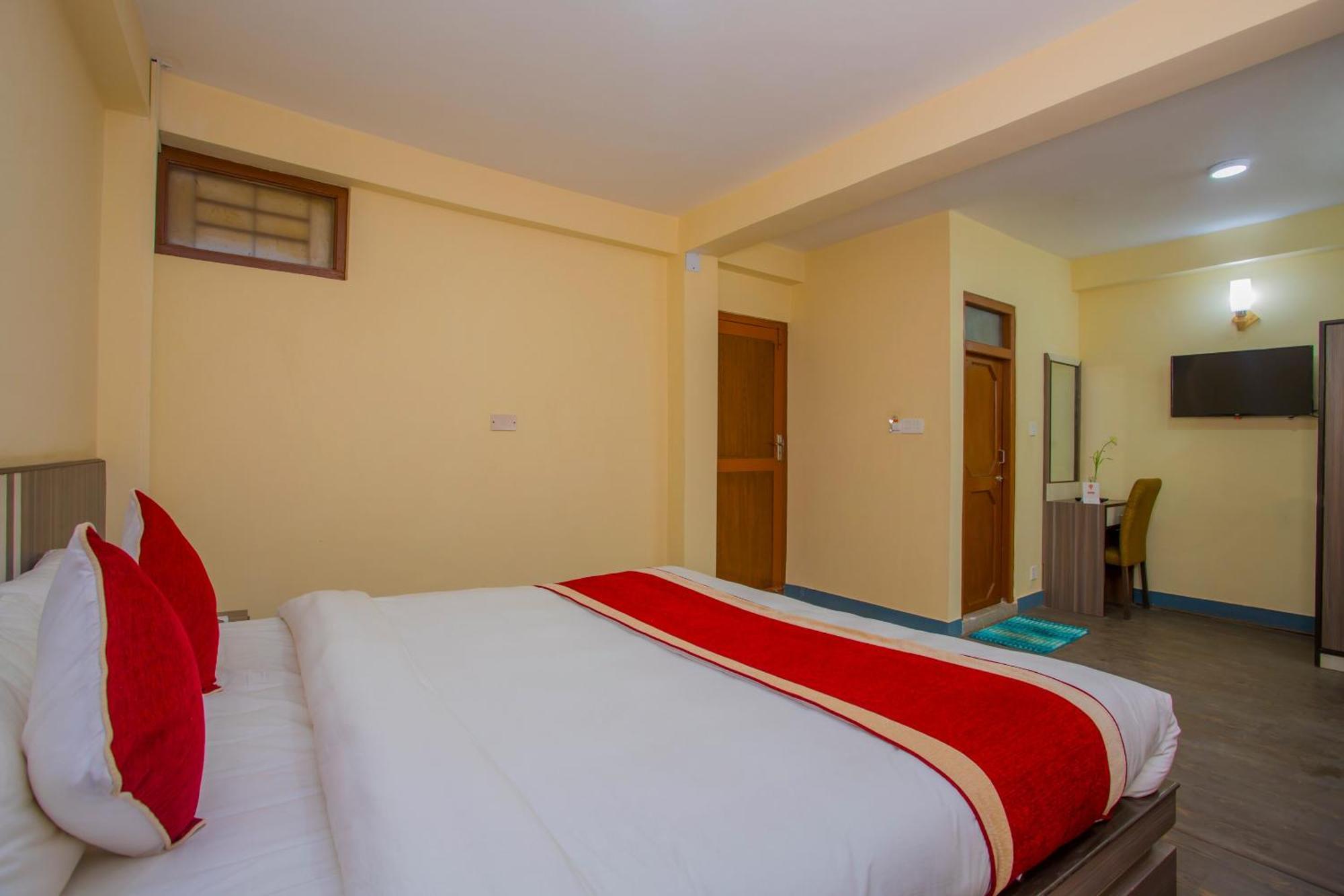 Oyo 297 Hotel Aayam Kathmandu Esterno foto