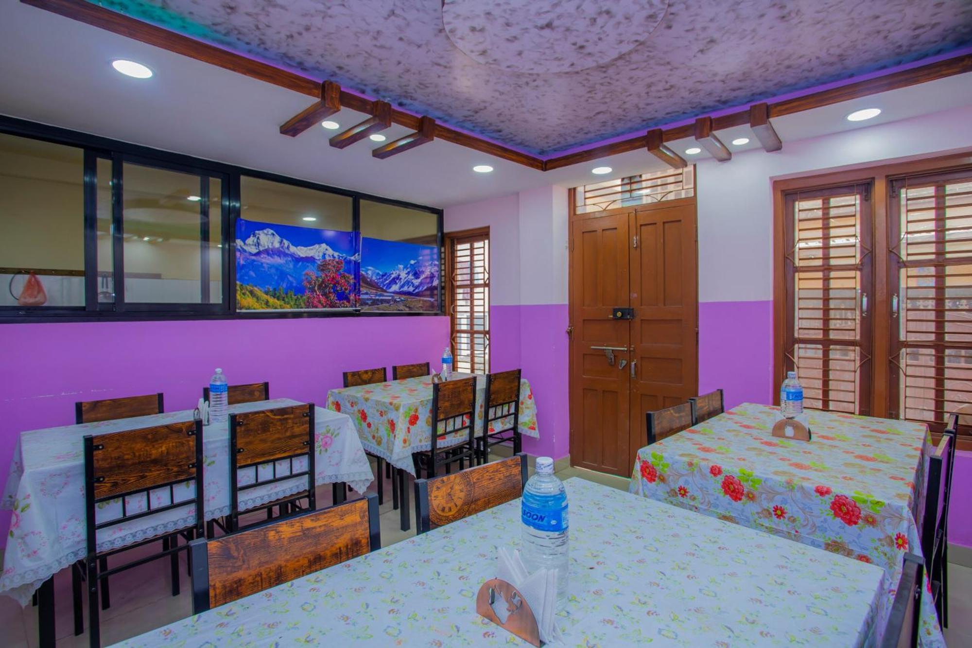 Oyo 297 Hotel Aayam Kathmandu Esterno foto