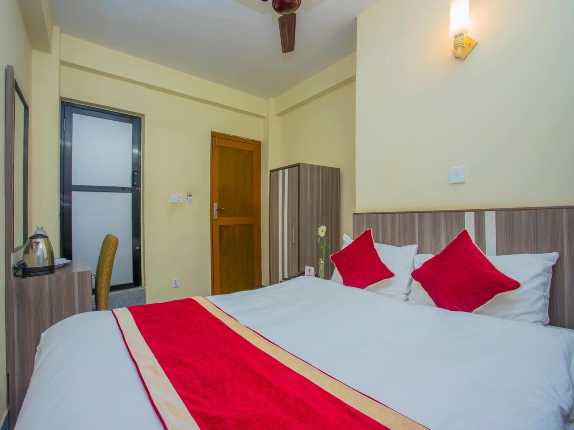 Oyo 297 Hotel Aayam Kathmandu Esterno foto