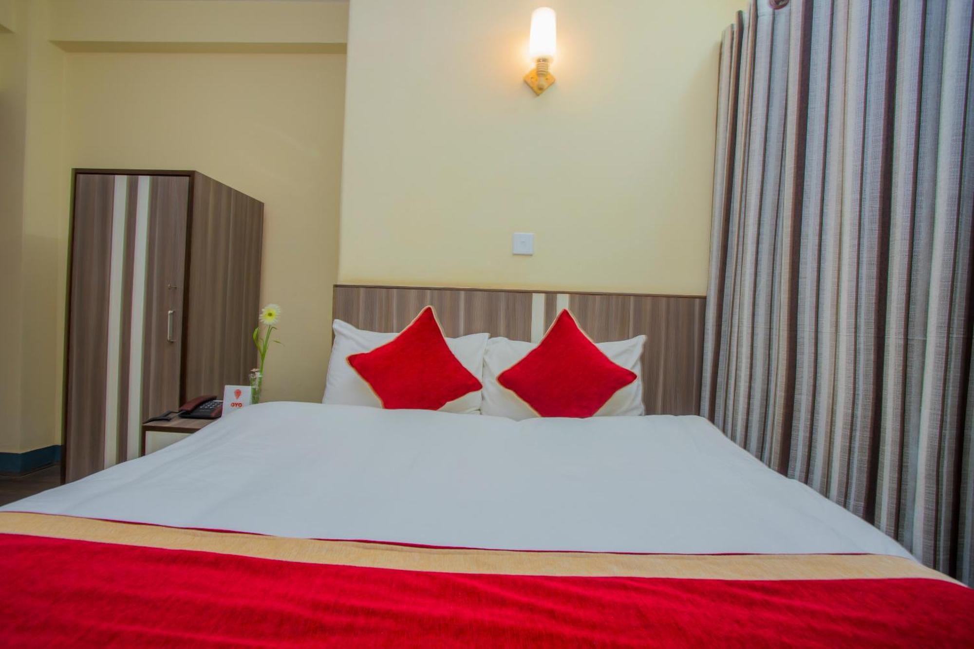 Oyo 297 Hotel Aayam Kathmandu Esterno foto