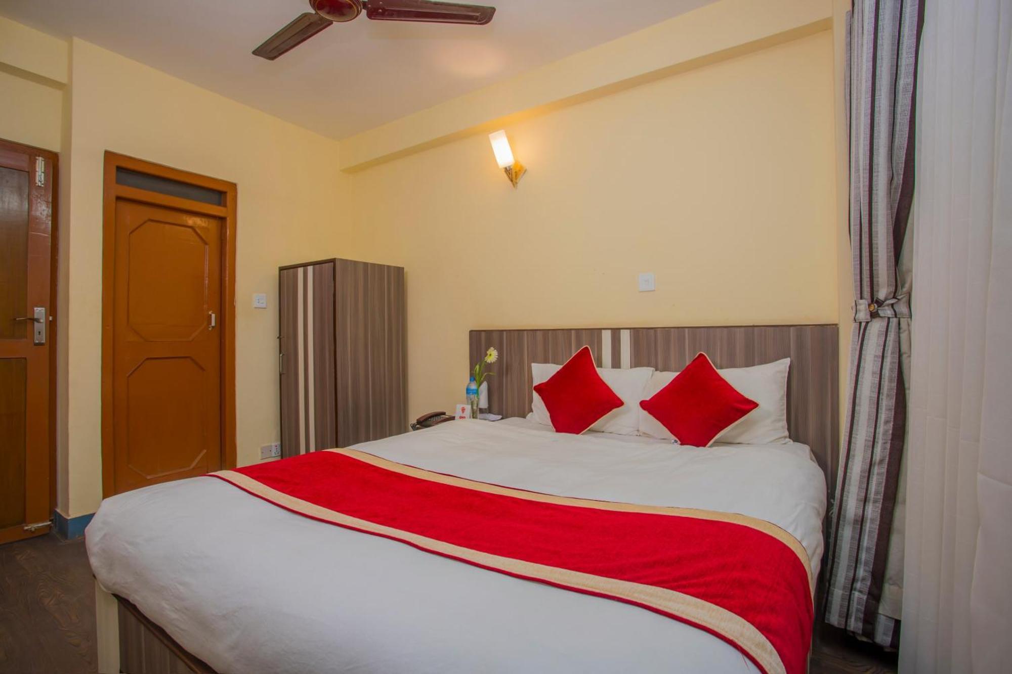 Oyo 297 Hotel Aayam Kathmandu Esterno foto